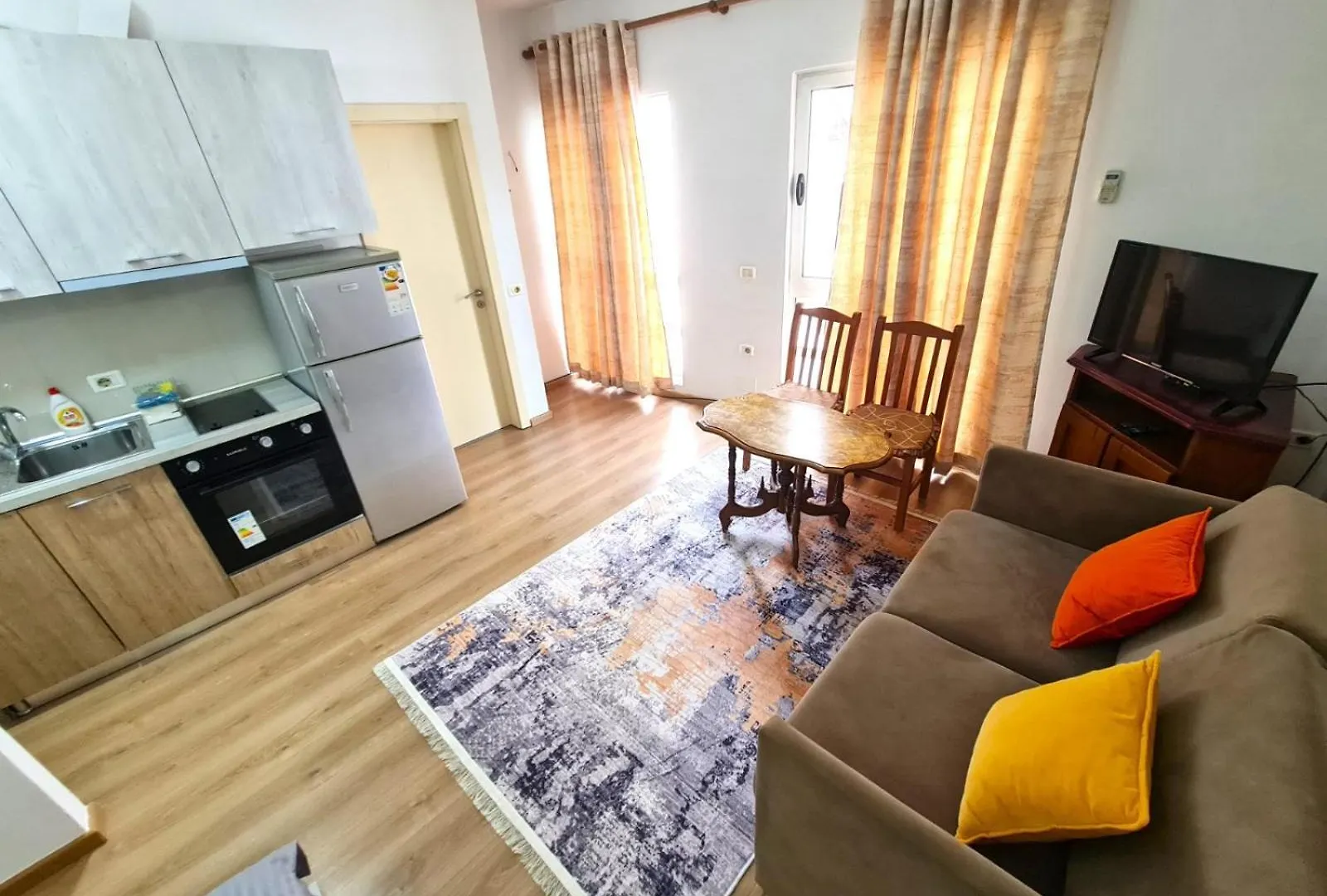 Apartament Property Albania 7 Tirana Appartamento